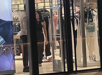 morocco/marrakech/hivernage/shop/guess-marrakech