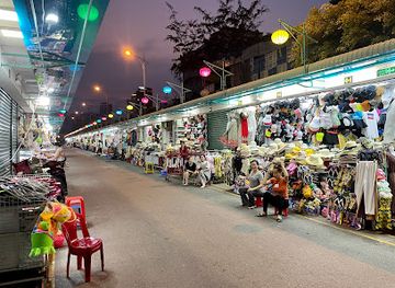 vietnam/nha-trang/tran-phu-beach/shop/night-market