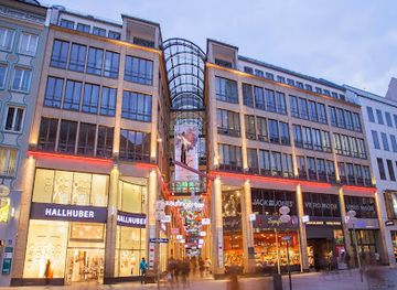 germany/bavaria/shop/kaufingertor-passage