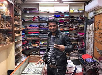 india/jaipur/hawa-mahal/shop/ellora-arts