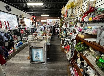 virginia/chesapeake/shop/the-downtown-patty-home-decor-gifts-thrift-more