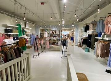 south-carolina/charleston/shop/my-sister-s-cottage