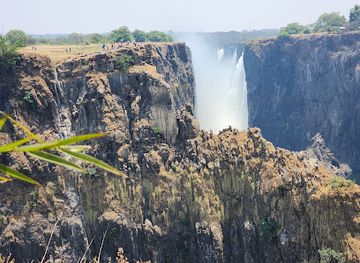 zambia/sioma-ngwezi-national-park/shop/mosi-oa-tunya-national-park