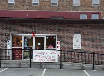 west-virginia/beckley/shop/vintage-village