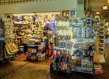 malaysia/southern-region/shop/c-m-star-collections-ent-souvenir-and-gift-shop