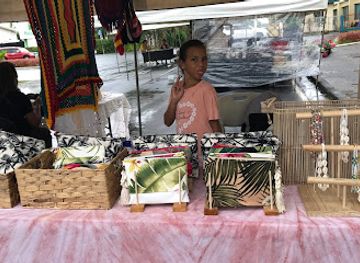 fiji/mamanuca-islands/shop/hanaleia-creations-gifts-souvenirs