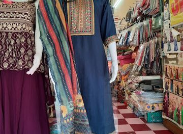 india/western-india/shop/anika-boutique