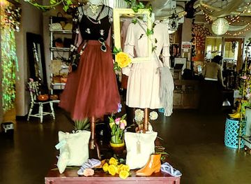california/los-angeles-county/shop/made-by-dwc-resale-boutique