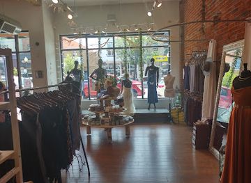 colorado/high-plains/shop/white-oak-and-rooted-boutique