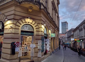 croatia/zagreb/shop/souvenir-store