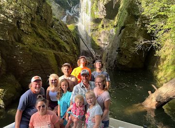 south-carolina/lake-jocassee/shop/jocassee-trading-company