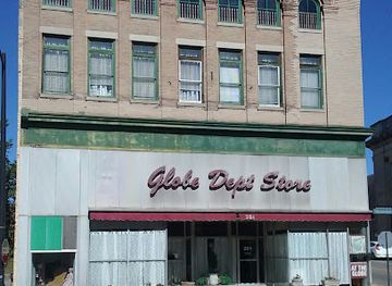 virginia/petersburg/shop/at-the-globe