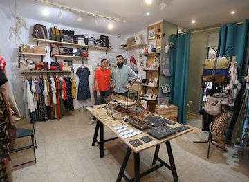 spain/malaga/shop/caramba-store-diseno-exclusivo-complementos-y-moda-sostenible