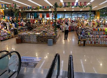 thailand/phu-kradueng/shop/happyland-center