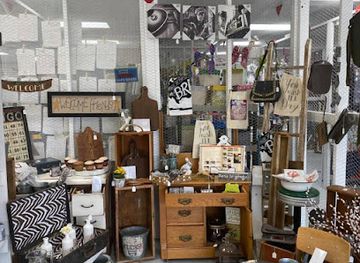 iowa/sioux-city/shop/heart-soul-treasures-flea-market