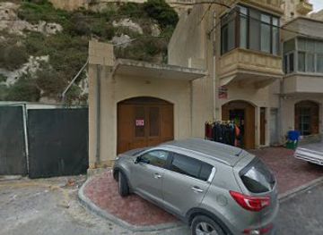 malta/xlendi/shop/grocery-store