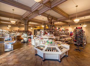 switzerland/interlaken/shop/wyss-souvenirs