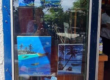 maldives/gan-island/shop/move-south