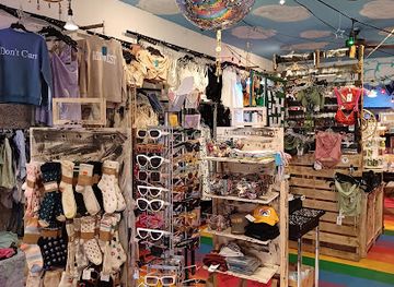 illinois/galena-territory/shop/the-neighborhood-trading-company