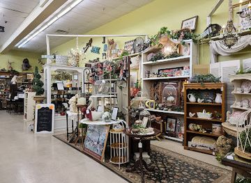oklahoma/broken-arrow/shop/jade-antique-vintage-boutiques