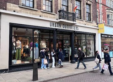 united-kingdom/cambridge/shop/urban-outfitters