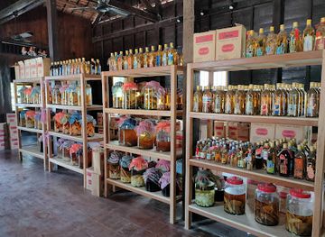 cambodia/preah-vihear/shop/sombai-cambodian-liqueur-and-souvenirs