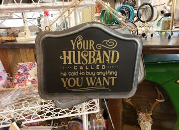 florida/florida-caverns-state-park/shop/a-wild-hair-salon-boutique