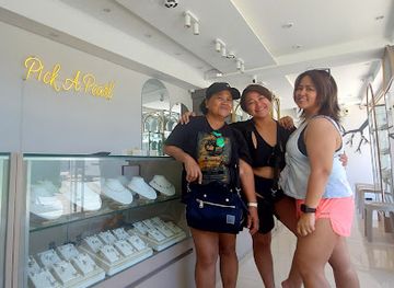 philippines/boracay/station-3/shop/pick-a-pearl-boracay