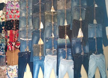 kenya/lamu/lamu-town/shop/pinpop-mitumba-shop-next-to-governor-kinyozi