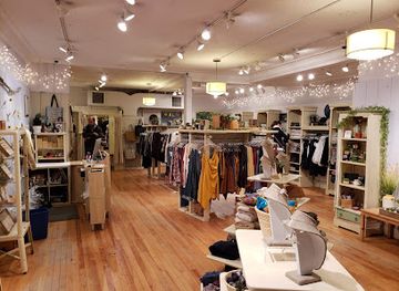 new-hampshire/seacoast/shop/em-elle