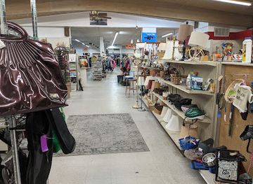 south-dakota/belle-fourche-reservoir/shop/savers-mart