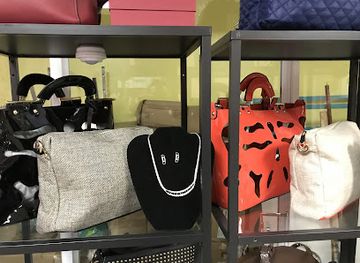 saint-vincent-and-the-grenadines/saint-patrick/shop/pretty-little-things
