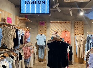 malta/gozo-citadel/shop/b-glamorous