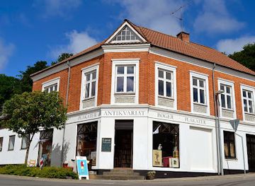 denmark/himmelbjerget/shop/laven-antikvariat