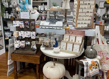 tennessee/smyrna/shop/heavenlytreats4u-at-the-market-at-victory-house