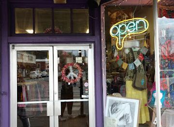 tennessee/rock-city/shop/all-things-groovy