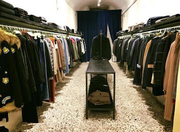 italy/arezzo/shop/zio