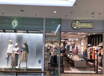 hungary/szeged/tiszaliget/shop/stradivarius