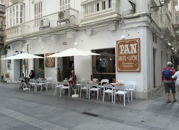 spain/cadiz/old-town/shop/la-vaca-atada