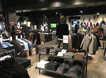 sweden/vasteras/shop/jack-jones