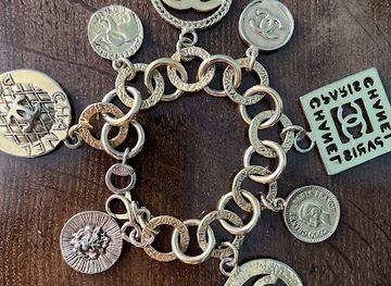 austria/lake-neusiedl/shop/luxe-dealz-a-piece-of-fashion-history