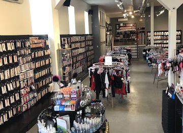 canada/halifax/quinpool-road/shop/pleasures-n-treasures