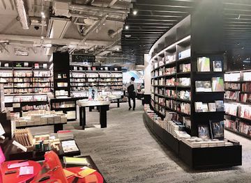 japan/tokyo/roppongi/shop/roppongi-tsutaya-books