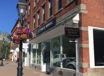 connecticut/litchfield-hills/shop/lawrence-jeffrey-estate-jewelers