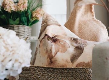 kansas/lawrence/shop/nestings-home-decor-gifts-co