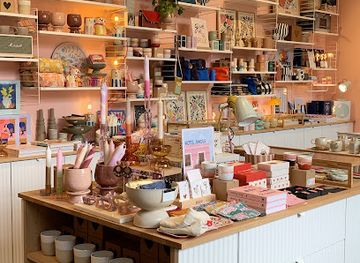 france/lyon/croix-rousse/shop/l-instant-poetique-concept-store