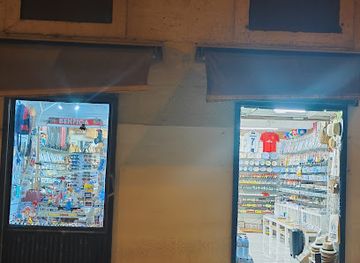 portugal/lisbon/bairro-alto/shop/bd-gift-shop