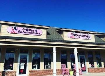 north-carolina/inner-banks/shop/foxy-flamingo-boutique