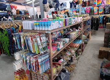 thailand/erawan-national-park/shop/sathanaphon-mina