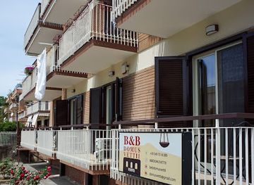 italy/pompeii/house-of-the-vettii/shop/b-b-domus-vettii-pompei